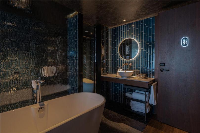 Neobridge Hotel Shanghaj Zewnętrze zdjęcie